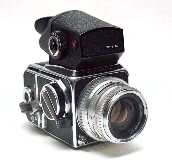 Not compatible with the Pentacon Six but for comparison purposes Not compatible with the Pentacon Six but for comparison purposes